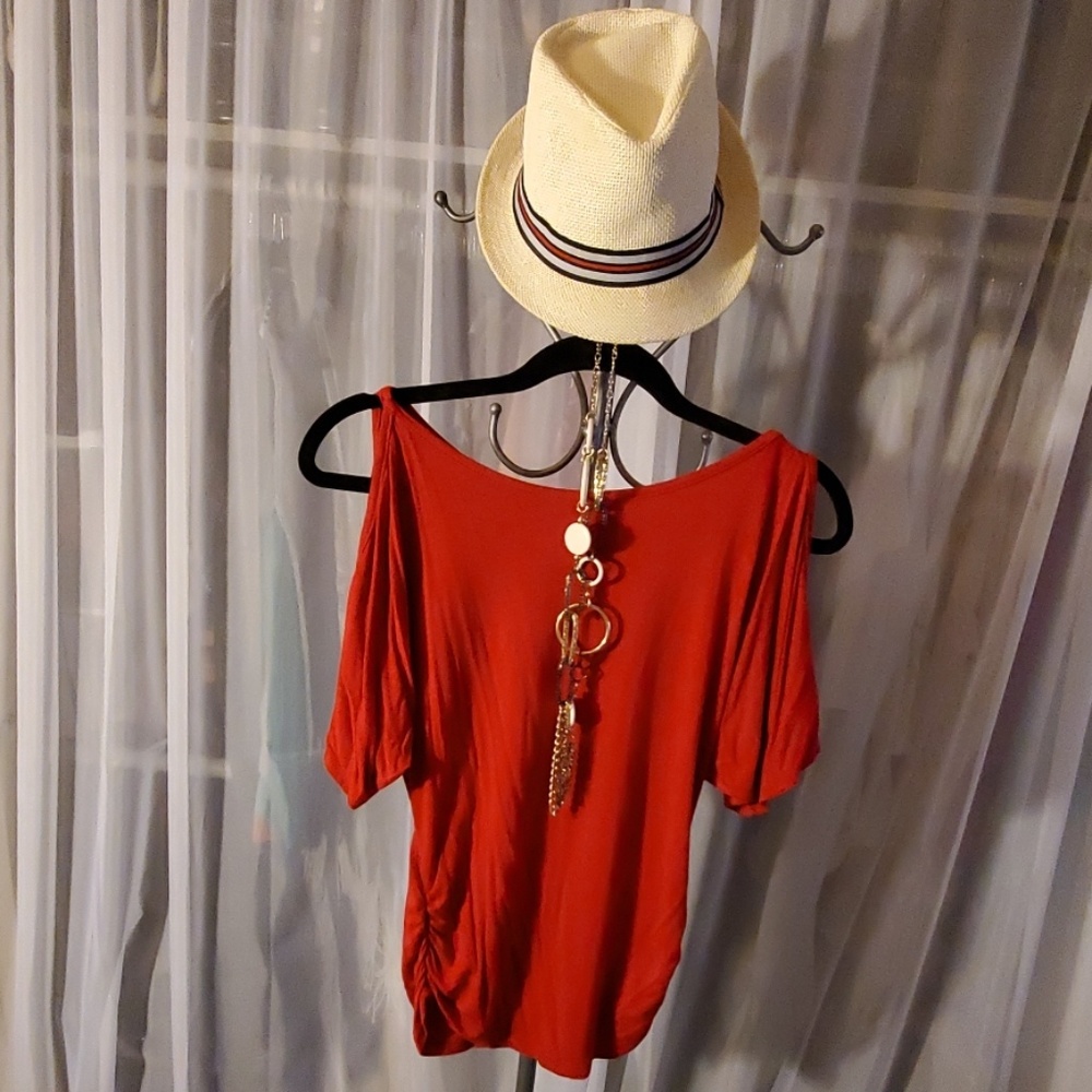 Top/Blouse